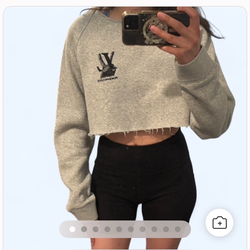 Louis Vuitton Light Gray Cropped Cowl Neck Sweater - Picture 2 of 6